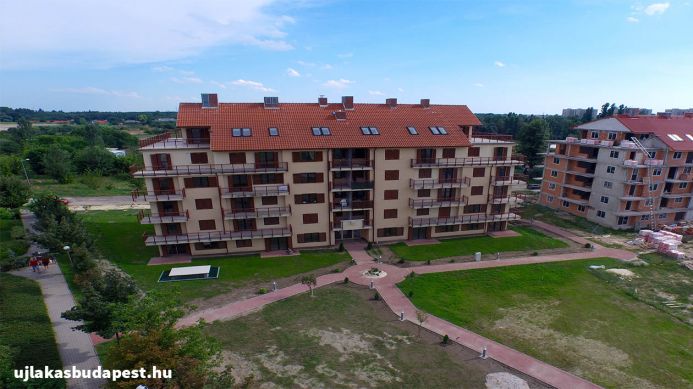 Új építésű 57 m2-es földszinti lakás Budapest Duna partján.