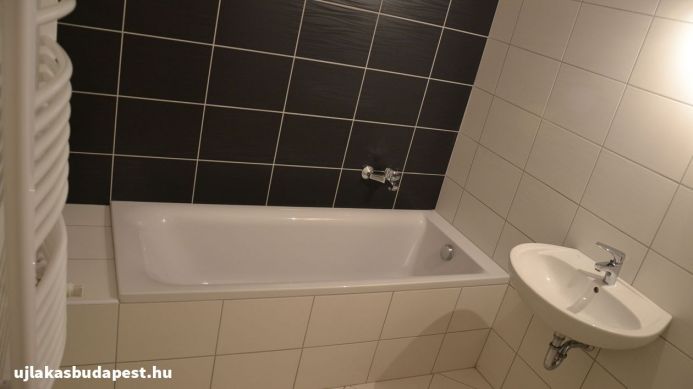 Földszinti 60 m2-es új lakás eladó